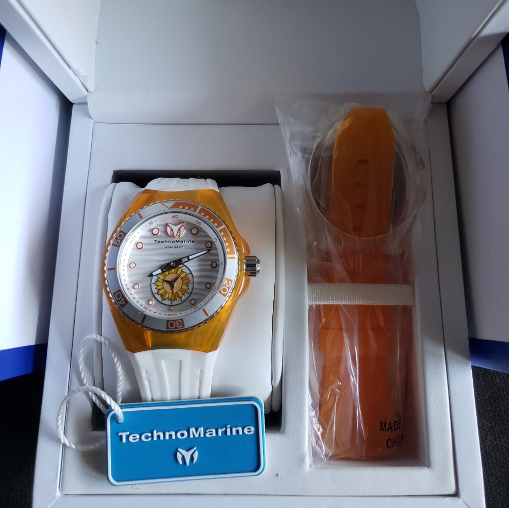 NWT Technomarine Cruise Original Beach Sunflower stainless steel Womens Watch